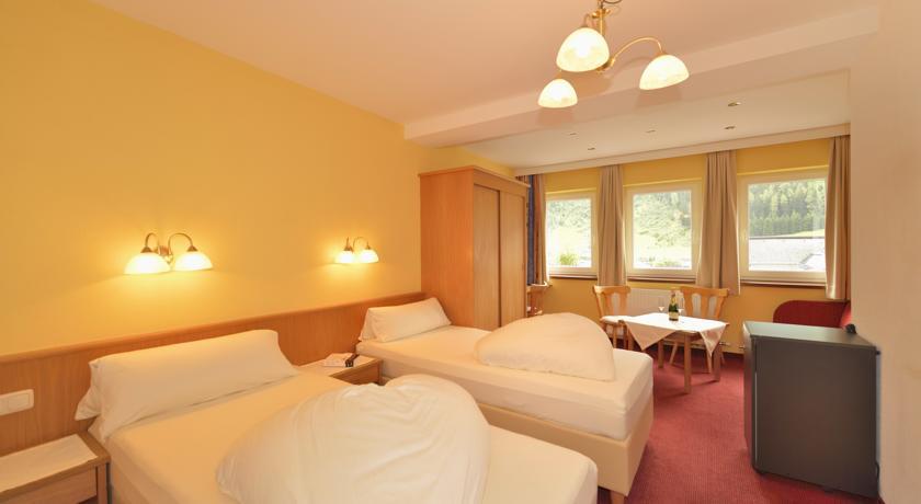 Hotel Garni Viktoria Sankt Anton am Arlberg Quarto foto